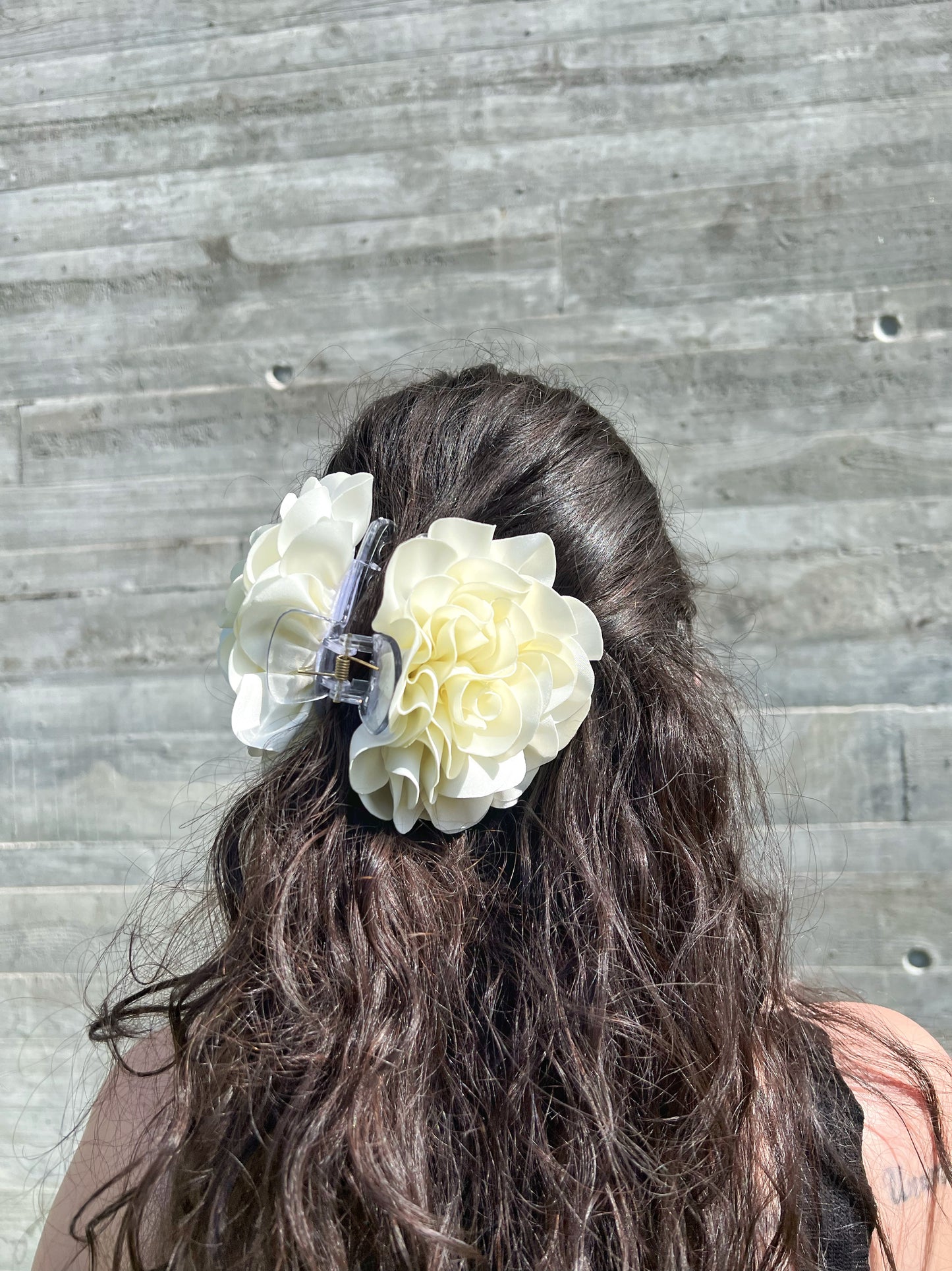 Mola de cabelo com flor